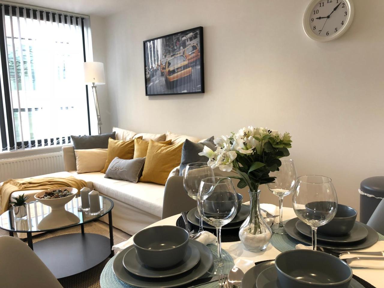 Apartment Boutique Collection In By Creatick *